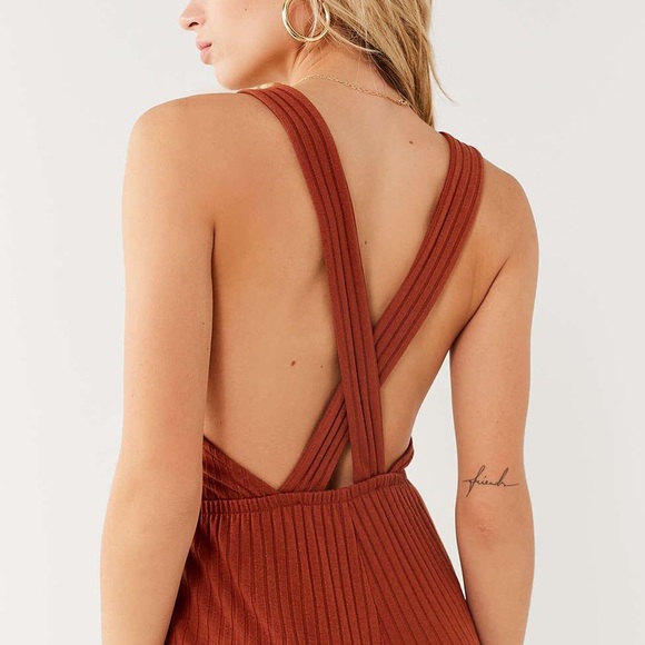 Urban Outfitters Lita Ribbed Knit Apron Jumpsuit - Picture 2 of 8